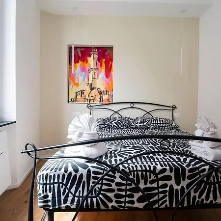 Zenart Deluxe Apartment